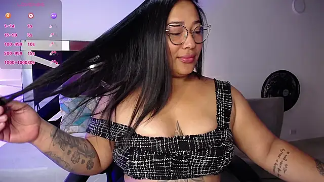 CataleyaMoonroe online show from 10.25.25