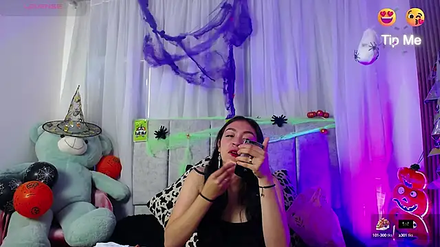 emy brunette online show from 10.14.25