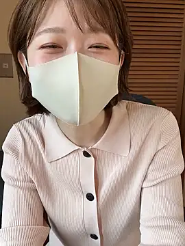 momo yuipu online show from 10.06.25