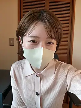 momo yuipu online show from 10.09.25