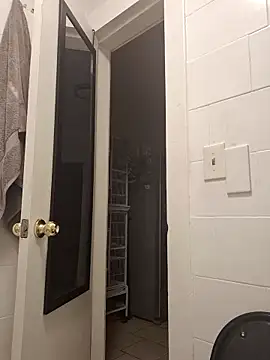 Snapshot of Curious9884 chatting on 10.09.25 Curious9884 online show from 10.09.25