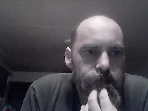 Snapshot of crazyheratic8 chatting on 11.13.25 crazyheratic8 online show from 11.13.25