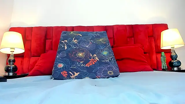 emma rosse01 online show from 10.22.25