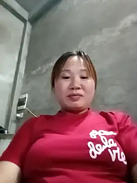 Snapshot of Suka_xx chatting on 10.16.25 Suka xx online show from 10.16.25