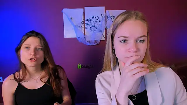 Snapshot of dakota_night_ chatting on 11.02.25 dakota night  online show from 11.02.25