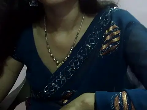 Snapshot of Laila_Cute chatting on 05.03.26 Laila Cute online show from 05.03.26