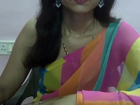 Snapshot of Laila_Cute chatting on 05.17.26 Laila Cute online show from 05.17.26