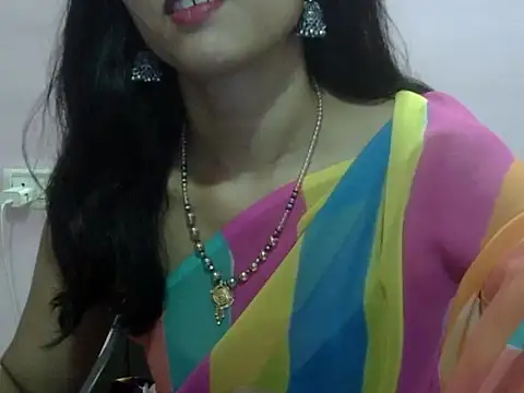 Snapshot of Laila_Cute chatting on 05.25.26 Laila Cute online show from 05.25.26