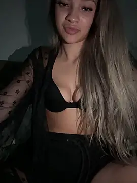 Honeyyyxo online show from 10.02.25