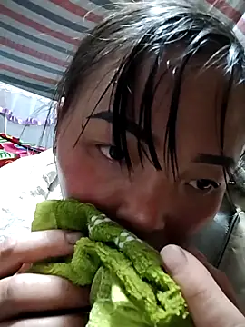 Snapshot of Minkine022 chatting on 02.12.26 Minkine022 online show from 02.12.26