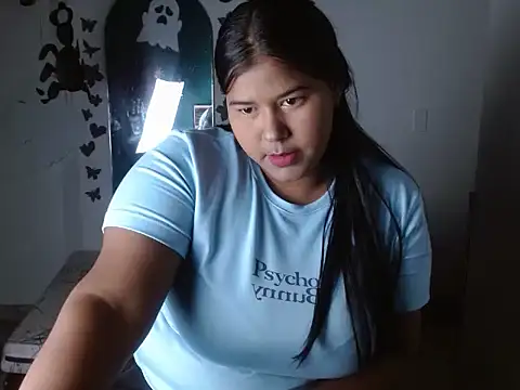 Snapshot of Ebony_luna chatting on 10.17.25 Ebony luna online show from 10.17.25