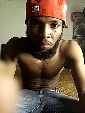 Snapshot of FreakyKaigrey chatting on 10.25.25 FreakyKaigrey online show from 10.25.25