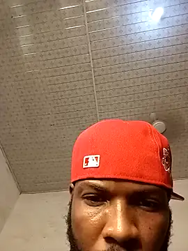 Snapshot of FreakyKaigrey chatting on 10.30.25 FreakyKaigrey online show from 10.30.25