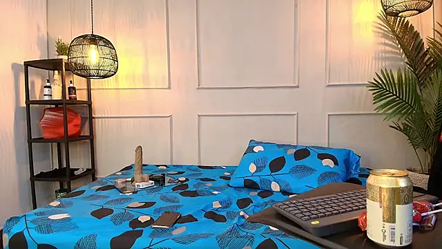 fkenneth macias online show from 10.19.25