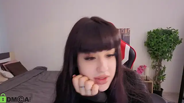 Snapshot of Erika_peach chatting on 10.06.25 Erika peach online show from 10.06.25