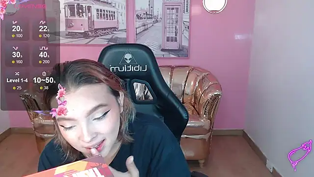 mia foster t online show from 11.13.25