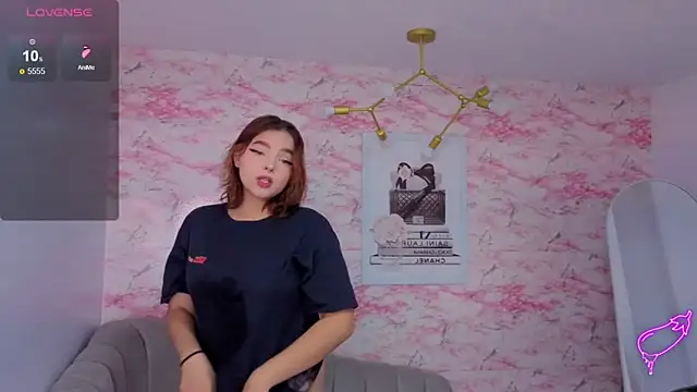 mia foster t online show from 02.11.26