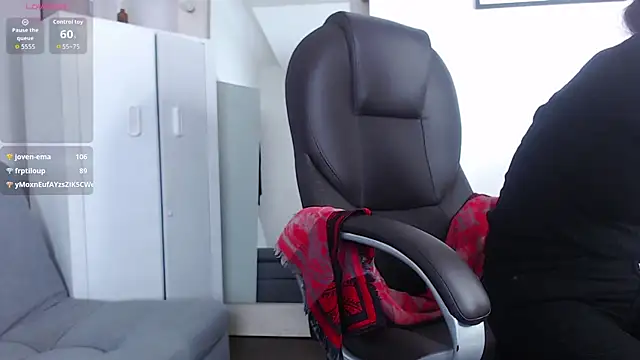 alexia james  online show from 04.16.26