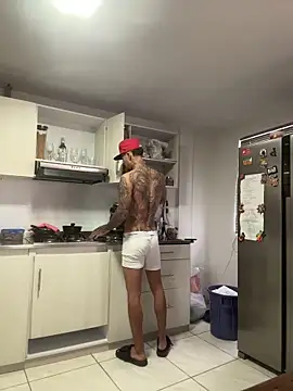 Snapshot of _Duriel chatting on 02.05.26 Duriel online show from 02.05.26