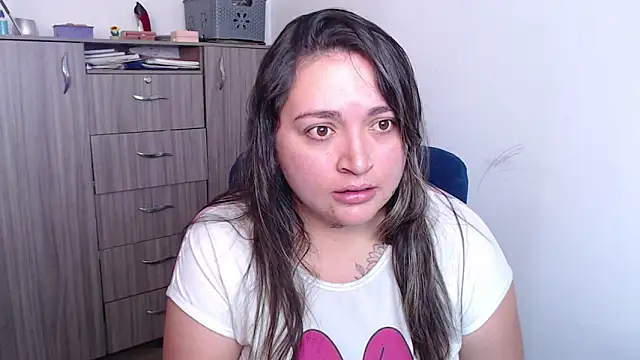 Snapshot of WendyCooperr chatting on 10.27.25 WendyCooperr online show from 10.27.25