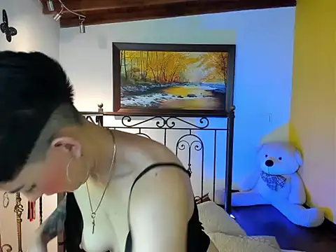 Zulyhenao online show from 11.27.25