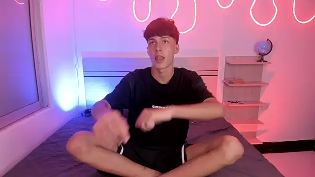 luccas ferreira online show from 11.06.25