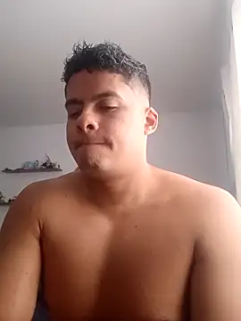 Snapshot of luigidickk chatting on 10.06.25 luigidickk online show from 10.06.25