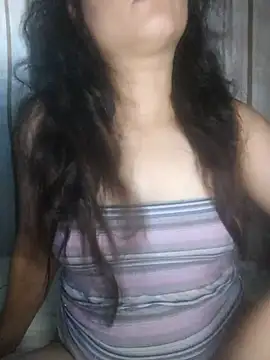 Snapshot of Krestanna chatting on 10.29.25 Krestanna online show from 10.29.25