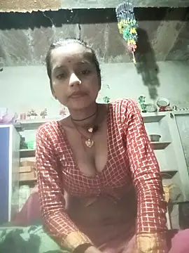 Snapshot of Cuty_kanchna chatting on 10.11.25 Cuty kanchna online show from 10.11.25