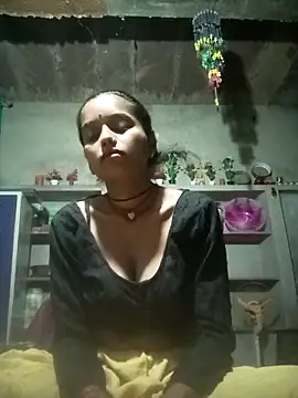 Snapshot of Cuty_kanchna chatting on 10.12.25 Cuty kanchna online show from 10.12.25