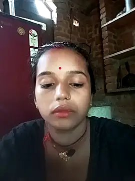 Snapshot of Cuty_kanchna chatting on 10.16.25 Cuty kanchna online show from 10.16.25