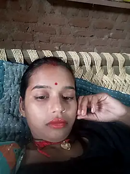 Snapshot of Cuty_kanchna chatting on 10.24.25 Cuty kanchna online show from 10.24.25