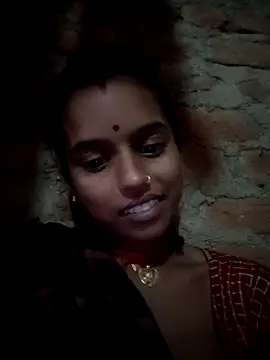 Snapshot of Cuty_kanchna chatting on 10.25.25 Cuty kanchna online show from 10.25.25