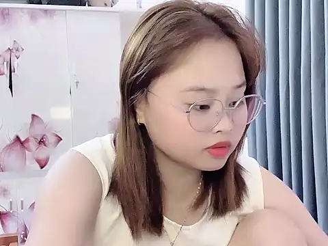 Snapshot of Mun039 chatting on 10.22.25 Mun039 online show from 10.22.25