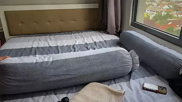 Lil asianxyz online show from 12.22.25