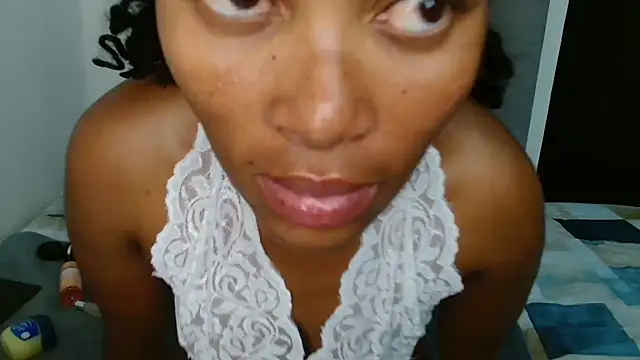 Sex bomb30 online show from 11.14.25