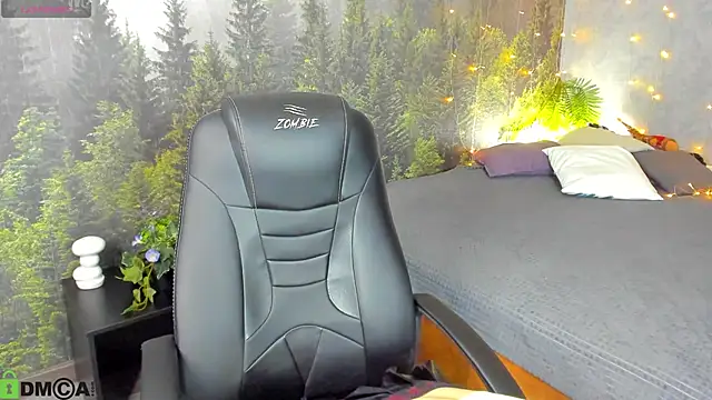 Sara Frayer online show from 01.10.26