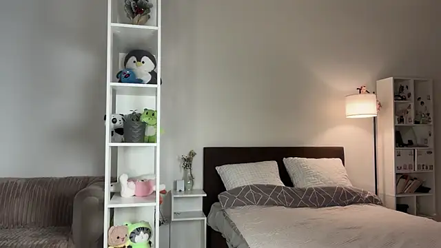 yourlittlesunrise  online show from 03.23.26