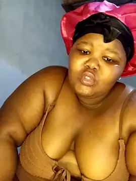 LadyBear2002 online show from 10.03.25