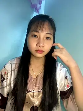 Snapshot of banlinh004 chatting on 10.02.25 banlinh004 online show from 10.02.25
