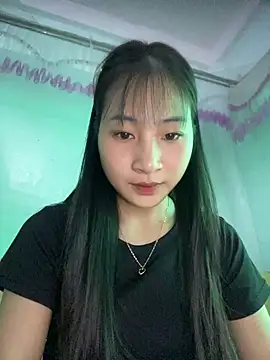 Snapshot of banlinh004 chatting on 10.08.25 banlinh004 online show from 10.08.25