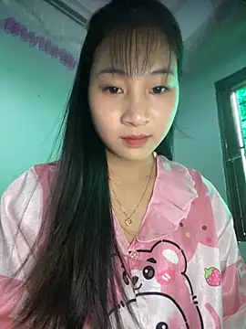 Snapshot of banlinh004 chatting on 10.09.25 banlinh004 online show from 10.09.25