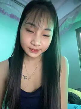 Snapshot of banlinh004 chatting on 10.11.25 banlinh004 online show from 10.11.25