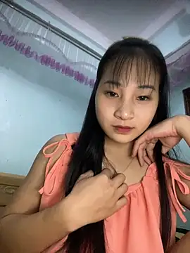 Snapshot of banlinh004 chatting on 10.12.25 banlinh004 online show from 10.12.25