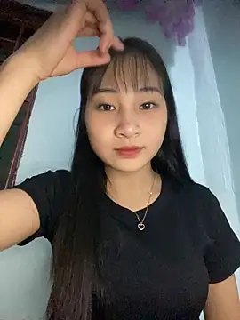 Snapshot of banlinh004 chatting on 10.18.25 banlinh004 online show from 10.18.25