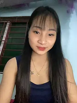 Snapshot of banlinh004 chatting on 10.20.25 banlinh004 online show from 10.20.25