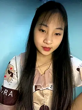 Snapshot of banlinh004 chatting on 10.21.25 banlinh004 online show from 10.21.25