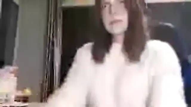 Snapshot of LissaKradfer chatting on 10.06.25 LissaKradfer online show from 10.06.25