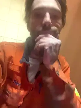 Snapshot of Dufduf233 chatting on 10.17.25 Dufduf233 online show from 10.17.25