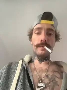 Snapshot of Dufduf233 chatting on 10.26.25 Dufduf233 online show from 10.26.25